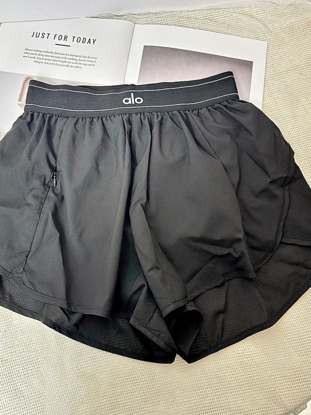 Alo Women's Athletic Shorts in Black NWT